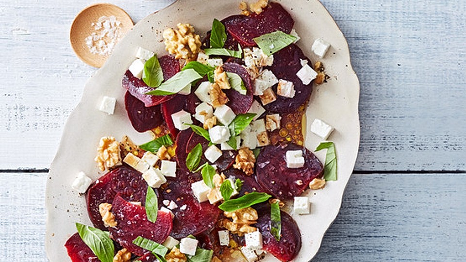 Rote Bete-Salat mit Schafskäse