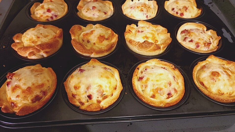 Zwiebelkuchen in der Muffinform