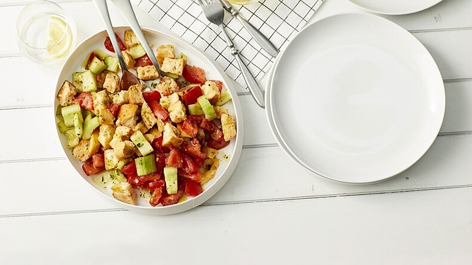 Italienischer Brotsalat - Panzanella speciale