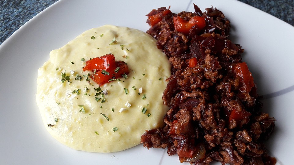 Hackfleischpfanne mit Rotkohl